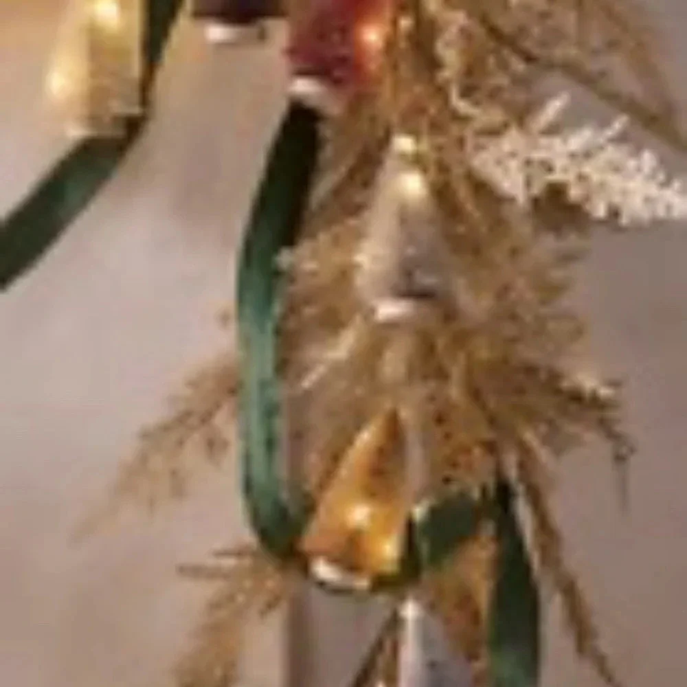 NWT Anthropologie  Terrain Brush Bottle Pre-Lit Garland